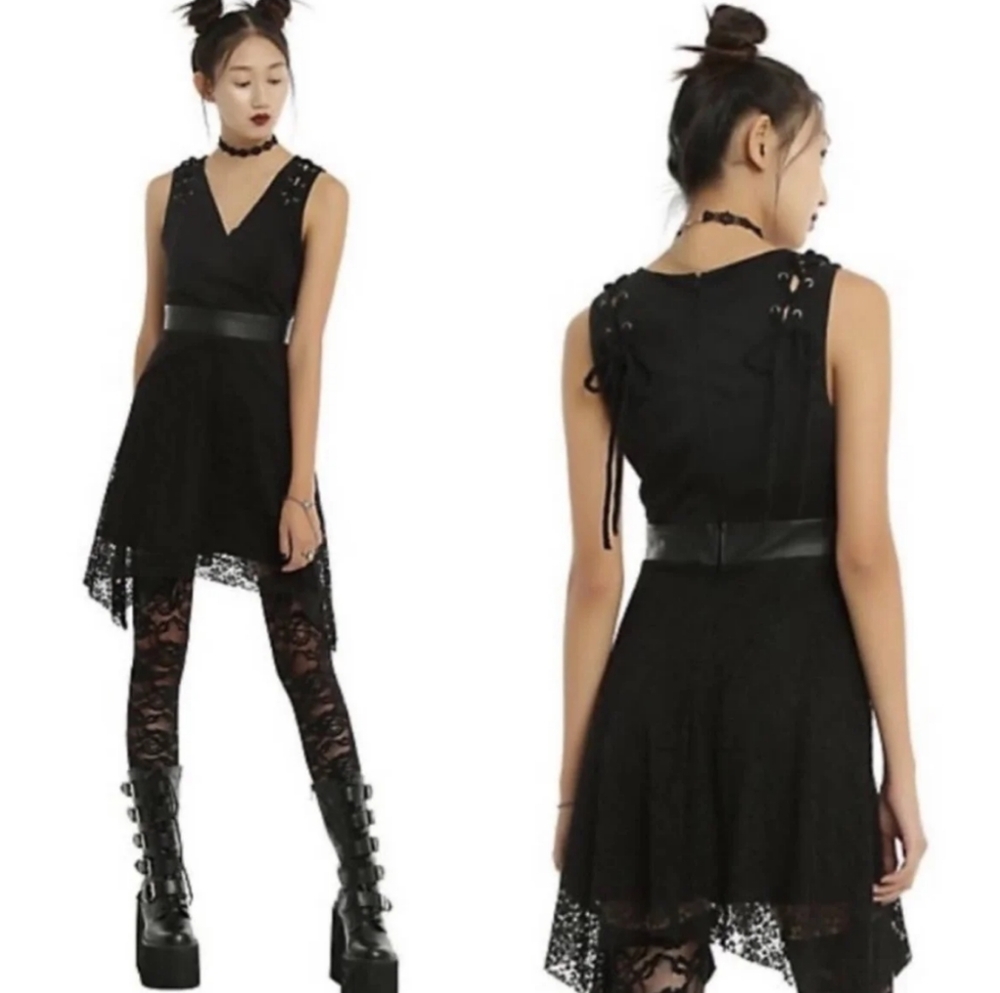 Black Lace Sleeveless Goth/Emo Dress